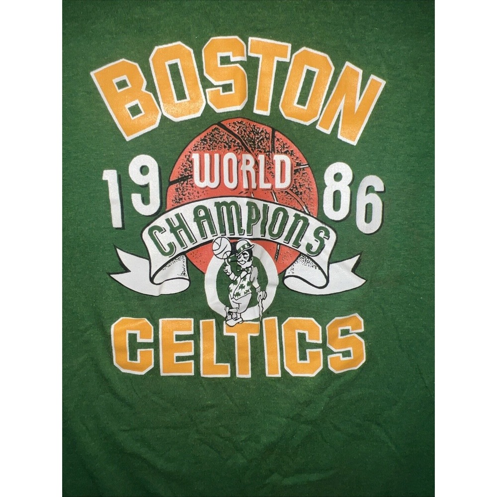 Vintage 1986 Boston Celtics World‎  Champions Sz Large T Shirt #33 Single Stitch